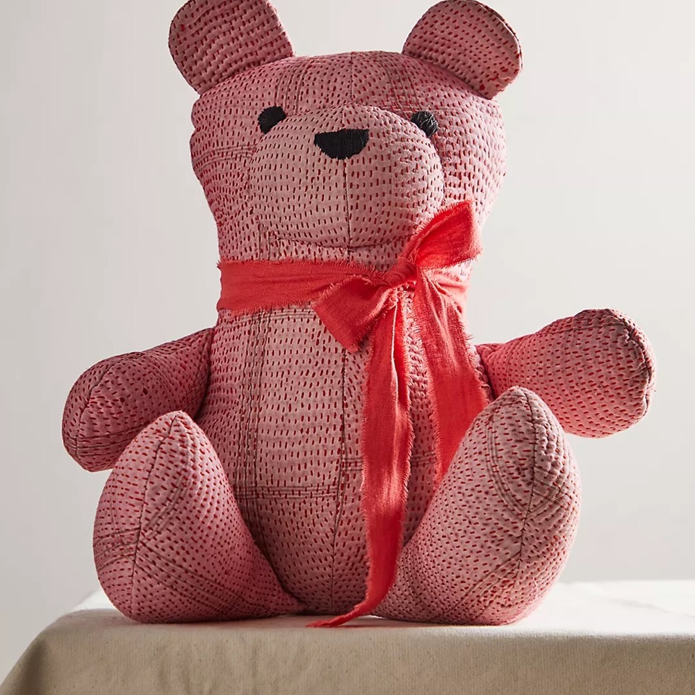 Free People Vintage Kantha Quilt Bear - Picture 2 of 3